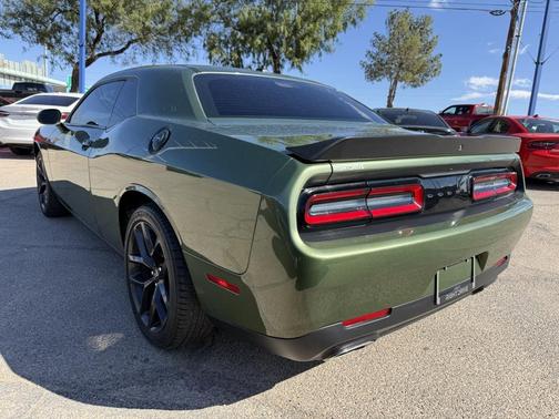 2021 Dodge Challenger SXT