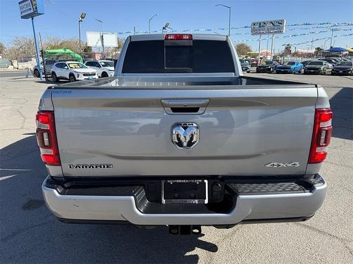 2024 RAM 2500 Laramie Crew Cab 4x4 6'4' Box