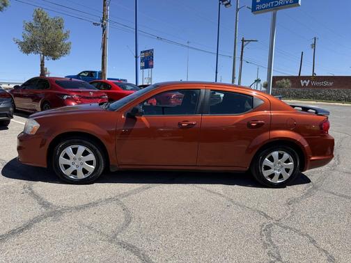 2012 Dodge Avenger SE