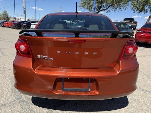 2012 Dodge Avenger SE
