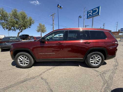2023 Jeep Grand Cherokee L Laredo