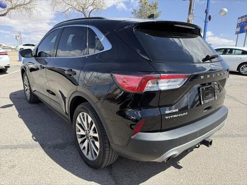 2022 Ford Escape Titanium