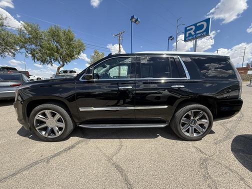 2016 Cadillac Escalade Luxury