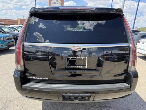 2016 Cadillac Escalade Luxury