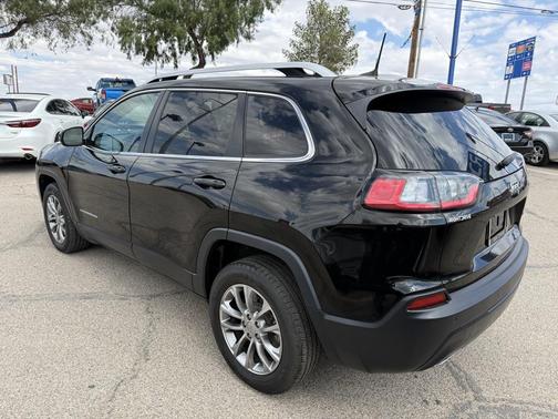 2021 Jeep Cherokee Latitude Lux