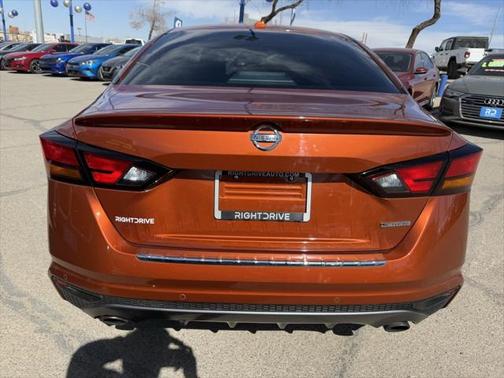 2022 Nissan Altima SR VC-Turbo FWD