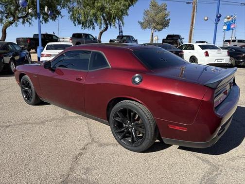 2017 Dodge Challenger SXT