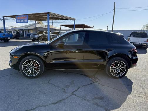 2018 Porsche Macan Turbo