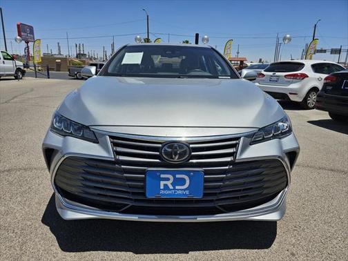 2021 Toyota Avalon XLE