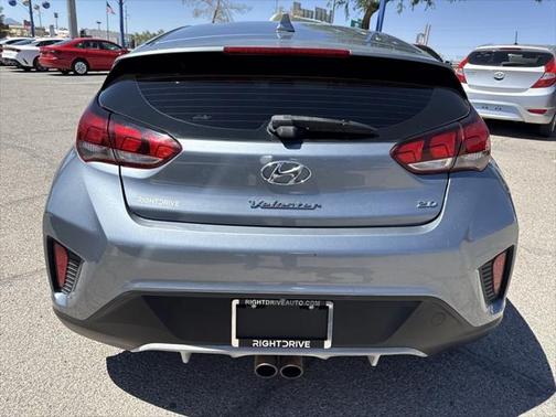 2020 Hyundai Veloster 2