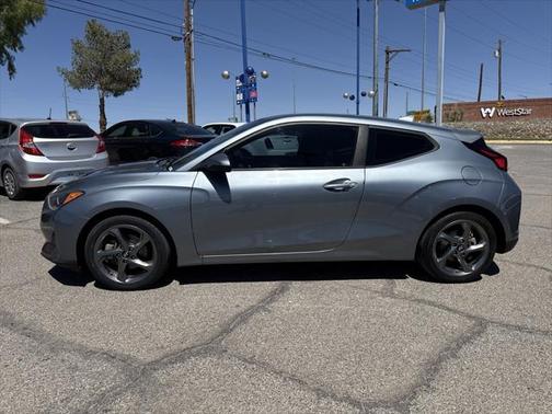 2020 Hyundai Veloster 2