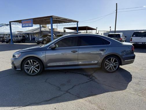 2019 Volkswagen Passat 2.0T R-Line