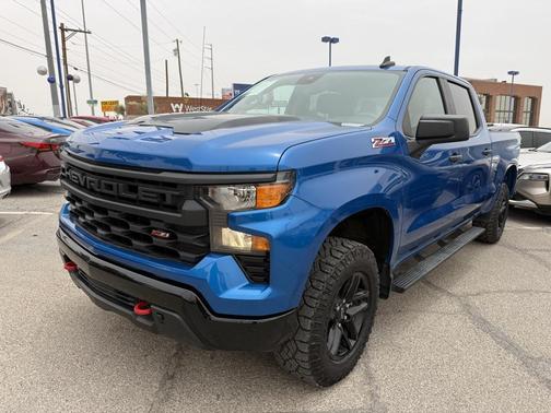 2023 Chevrolet Silverado 1500 Custom Trail Boss