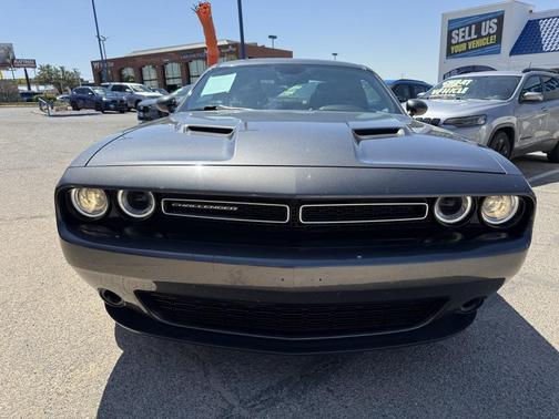 2022 Dodge Challenger SXT