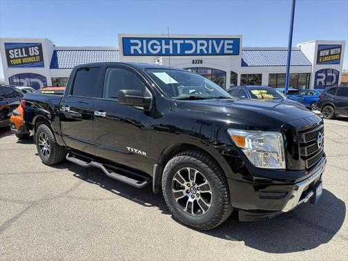 2021 Nissan Titan SV