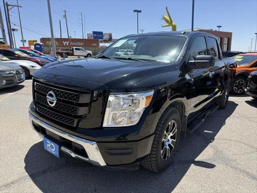 2021 Nissan Titan SV