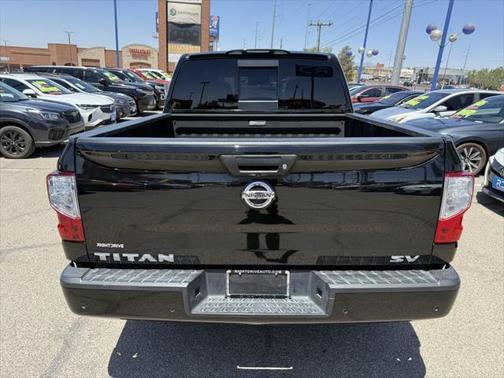 2021 Nissan Titan SV