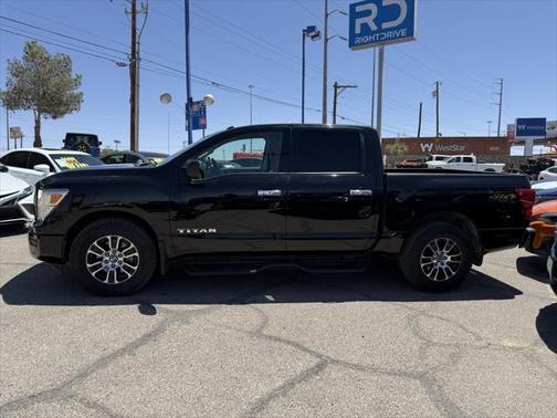 2021 Nissan Titan SV