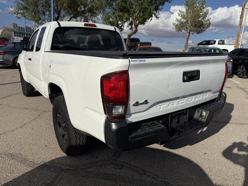 2021 Toyota Tacoma SR