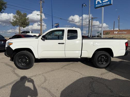 2021 Toyota Tacoma SR