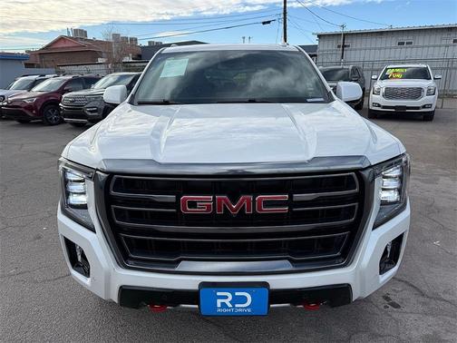 2023 GMC Yukon 4WD AT4