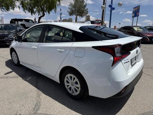 2020 Toyota Prius LE