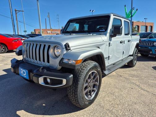 2023 Jeep Gladiator Overland