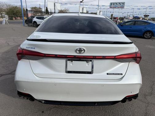 2019 Toyota Avalon Touring