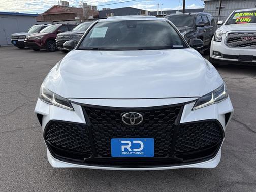2019 Toyota Avalon Touring