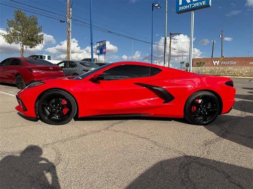 2022 Chevrolet Corvette Stingray w/2LT