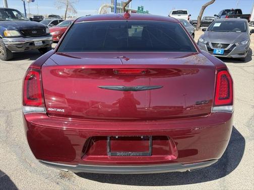2022 Chrysler 300 Touring