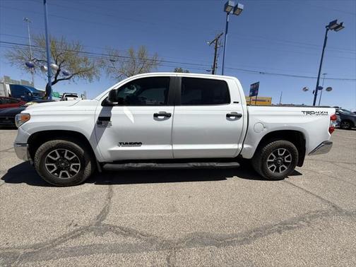 2017 Toyota Tundra SR5