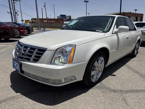 2011 Cadillac DTS Platinum Collection
