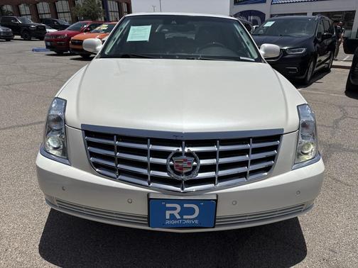 2011 Cadillac DTS Platinum Collection