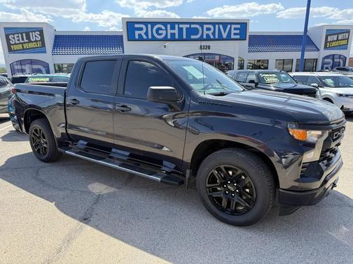 2023 Chevrolet Silverado 1500 Custom