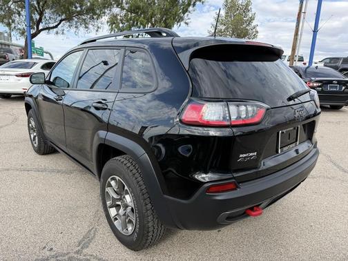 2022 Jeep Cherokee Trailhawk