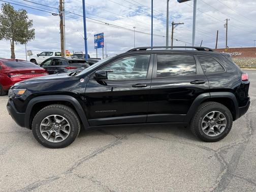 2022 Jeep Cherokee Trailhawk
