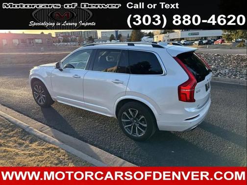 2017 Volvo XC90 T6 Momentum