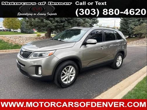 Gray 2015 Kia Sorento LX