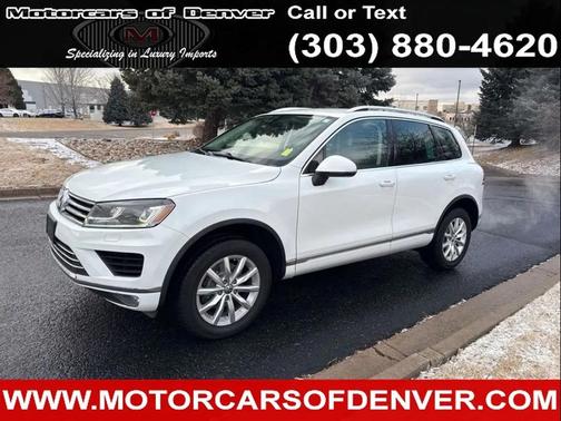 White 2015 Volkswagen Touareg V6 Sport