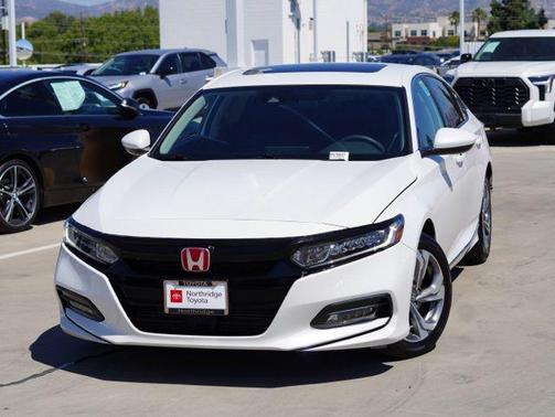 Platinum White Pearl 2019 Honda Accord EX