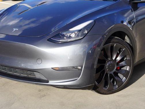 2022 Tesla Model Y Performance Dual Motor All-Wheel Drive