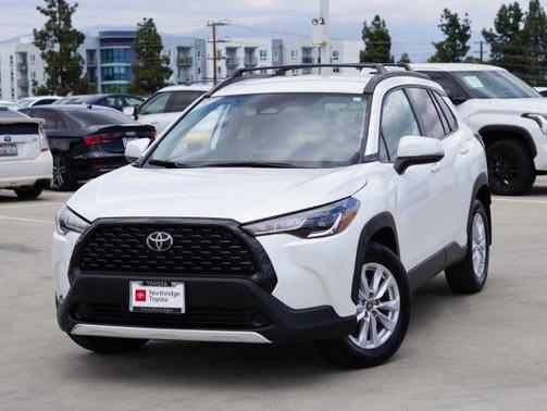 Wind Chill Pearl 2024 Toyota Corolla Cross LE