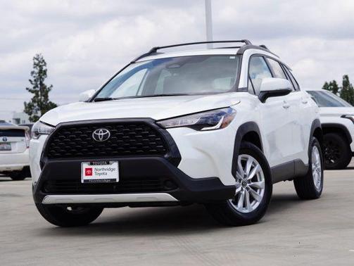 Wind Chill Pearl 2024 Toyota Corolla Cross LE