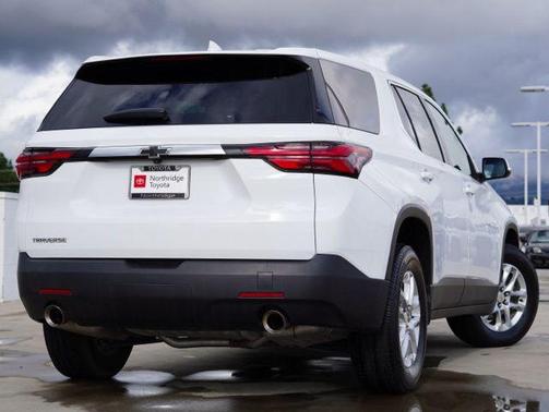 2023 Chevrolet Traverse LS