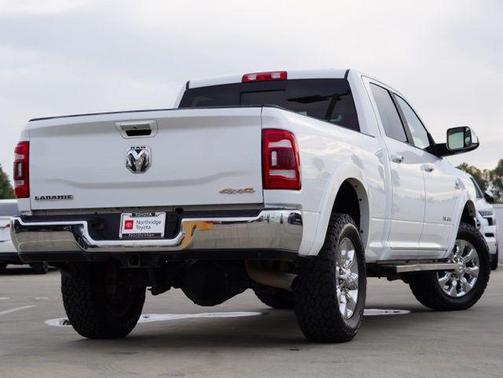 2020 RAM 3500 Laramie Crew Cab 4x4 6'4' Box