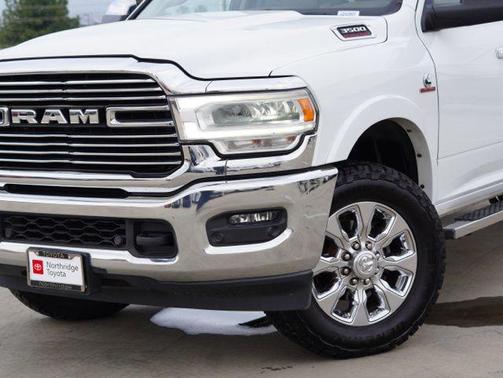2020 RAM 3500 Laramie Crew Cab 4x4 6'4' Box