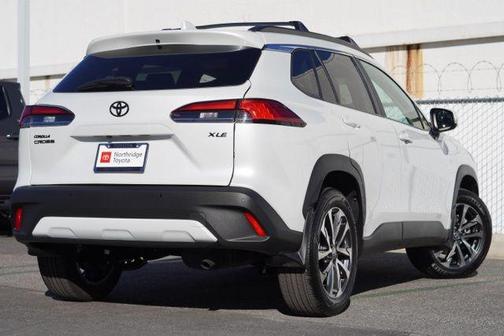 2024 Toyota Corolla Cross XLE