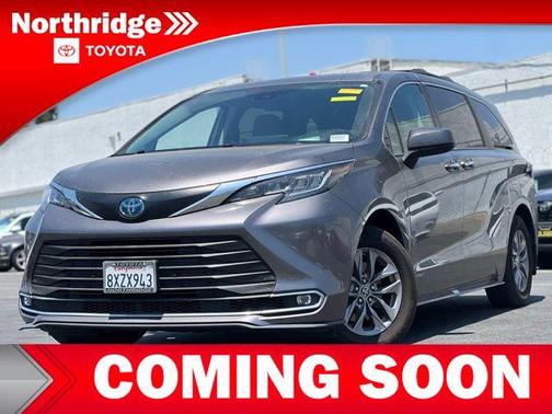 2021 Toyota Sienna XLE
