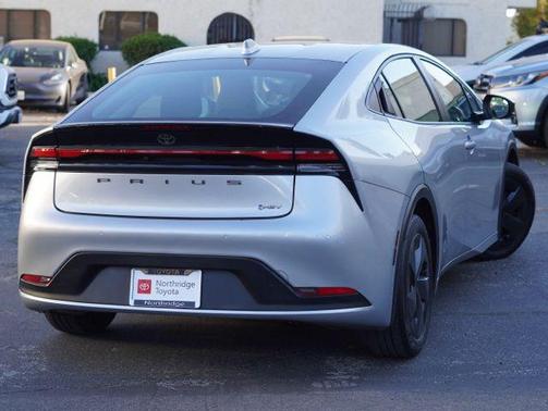 2024 Toyota Prius LE